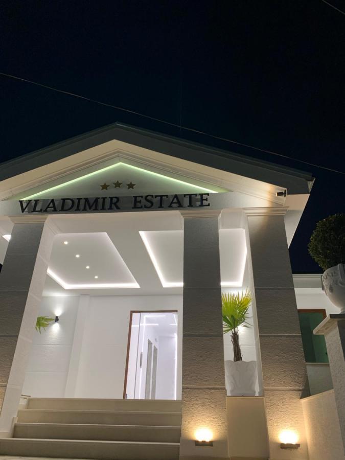 Vladimir Estate Hotel Gjirokastër Exteriör bild