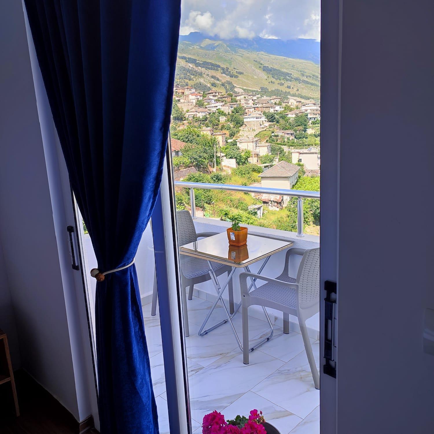 Vladimir Estate Hotel Gjirokastër Exteriör bild