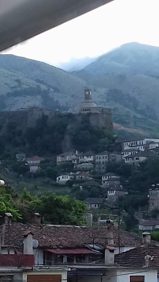 Vladimir Estate Hotel Gjirokastër Exteriör bild