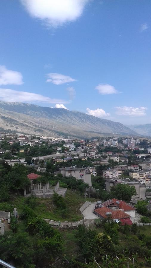 Vladimir Estate Hotel Gjirokastër Exteriör bild